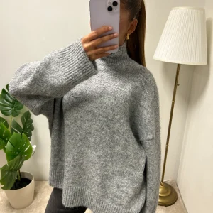 Pull col roulé en laine douce EMMA