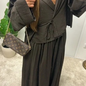 Ensemble Elizabeth ( jupe + kimono )