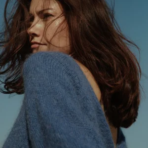 Pull en mohair Flore dos noué Azur