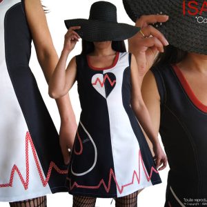 Robe bicolore Saint Valentin noir blanc écru rouge cœur