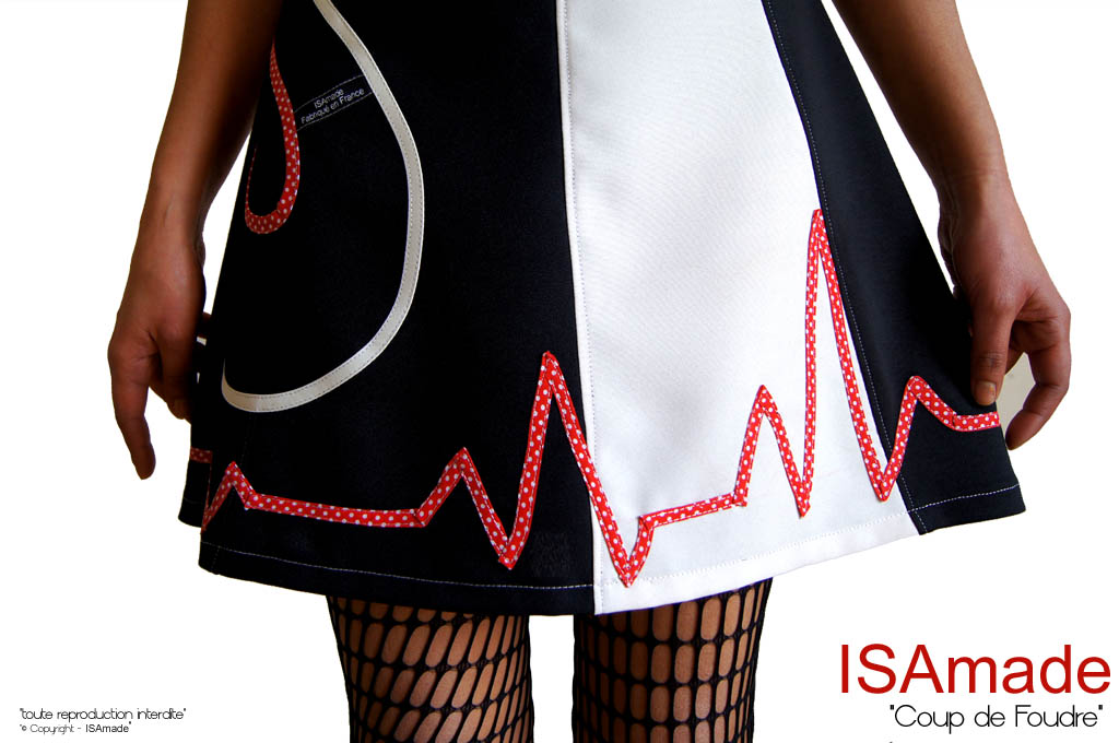 Robe bicolore Saint Valentin noir blanc écru rouge cœur – Image 3