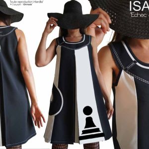 Robe jeu échec & Mat Trapèze Graphique Noire écru