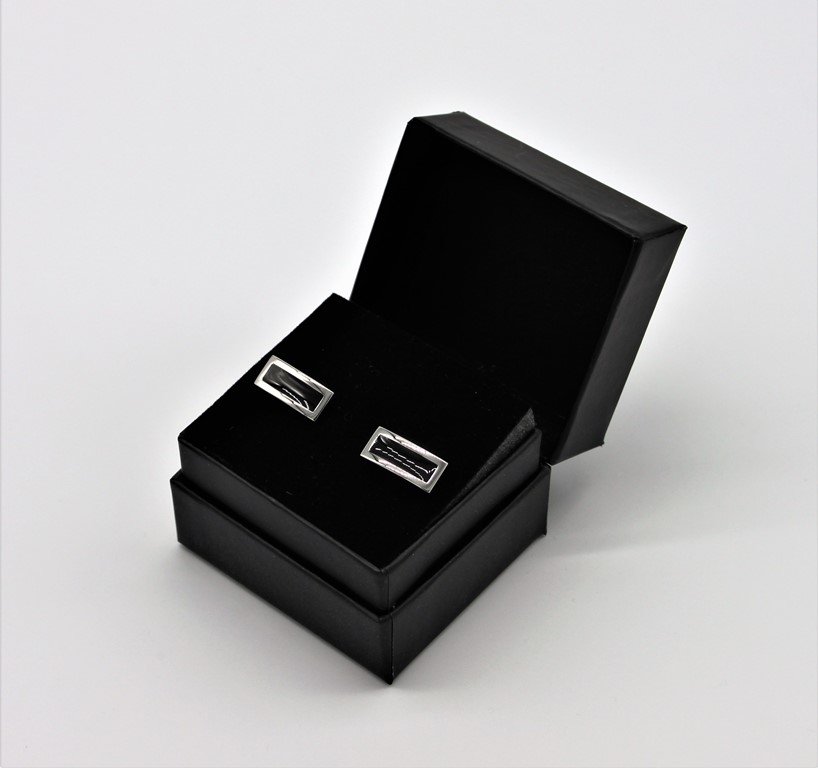Boutons de manchette couleur argent et rectangle émaillé noir – Image 2