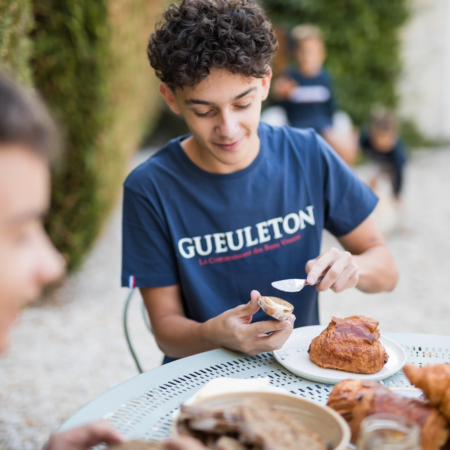 T-shirt Gueuleton / Marine – Image 2